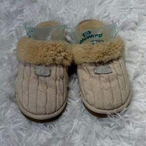 UGG Cozy Slipper
